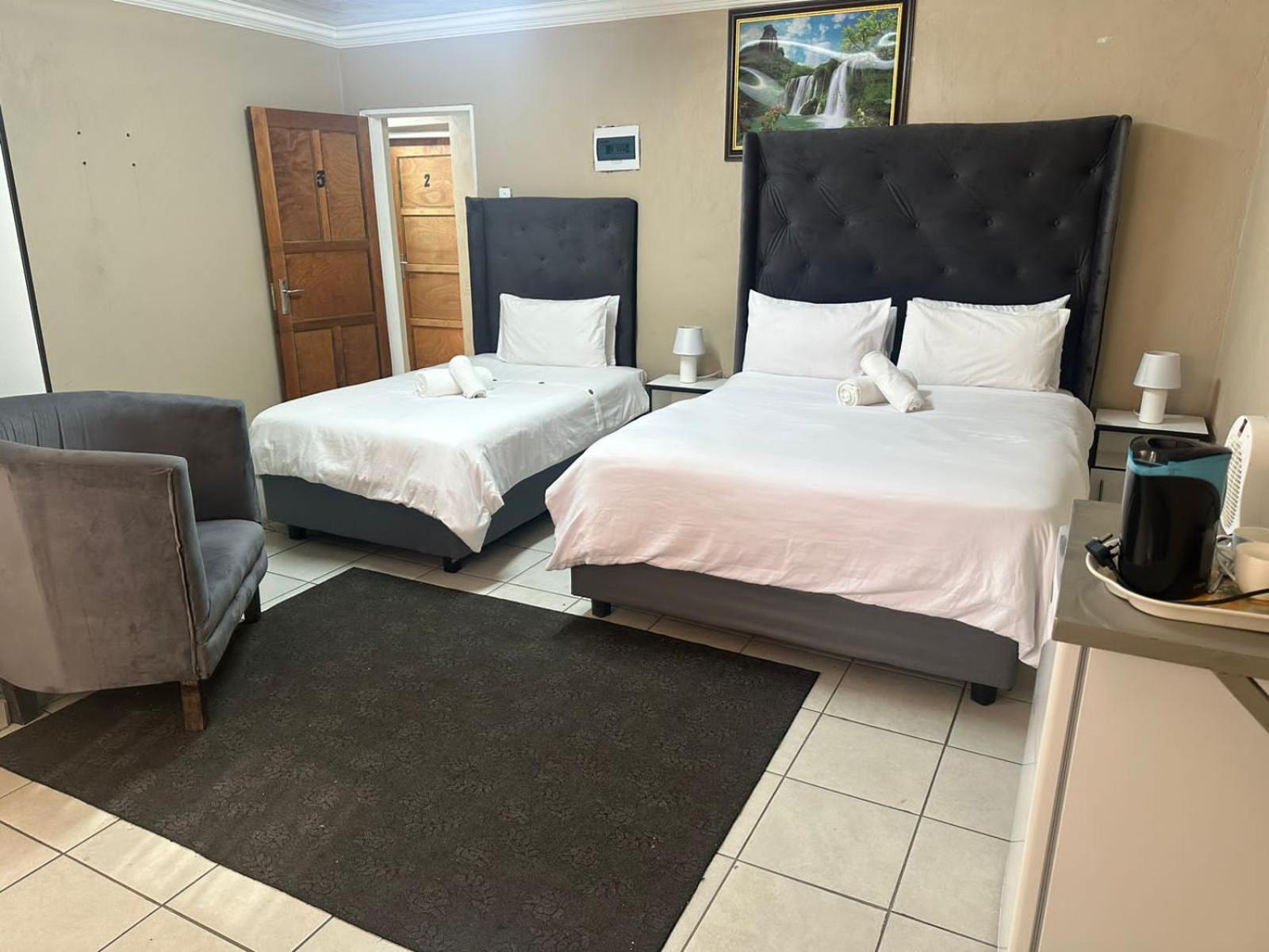 Super Classic Guest House Pretoria Exterior photo